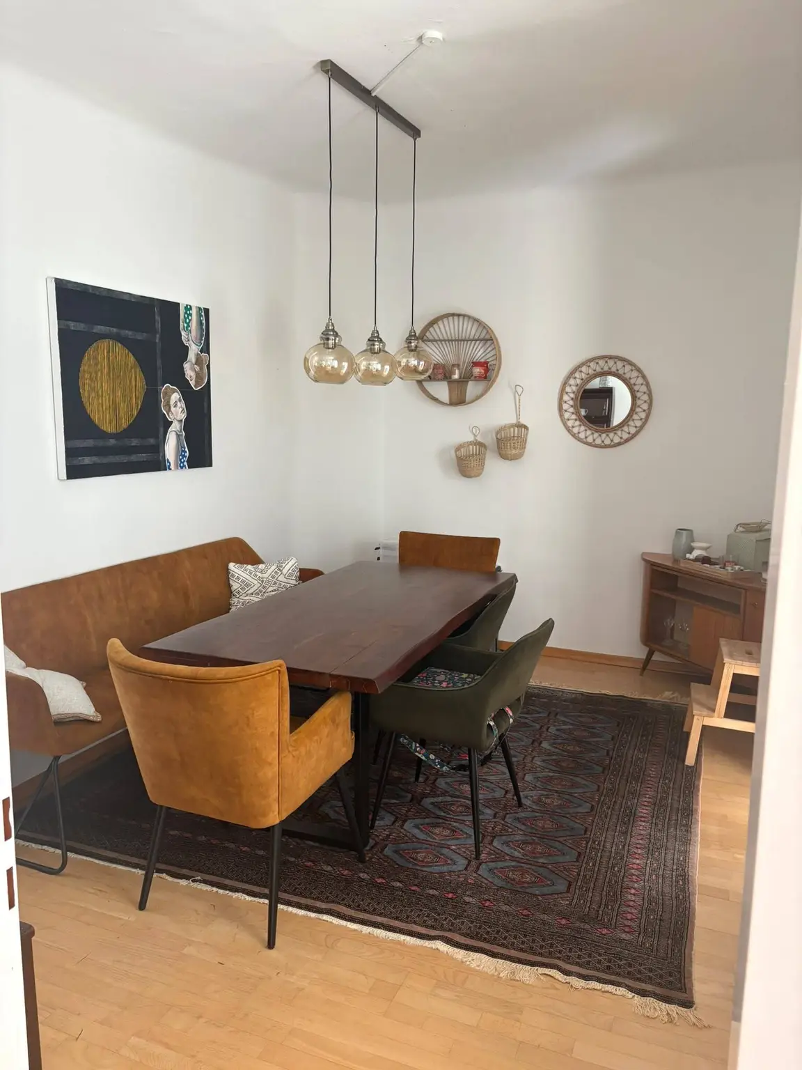 Schöne Wohnung mit 4 Zimmer + großer Terrasse!