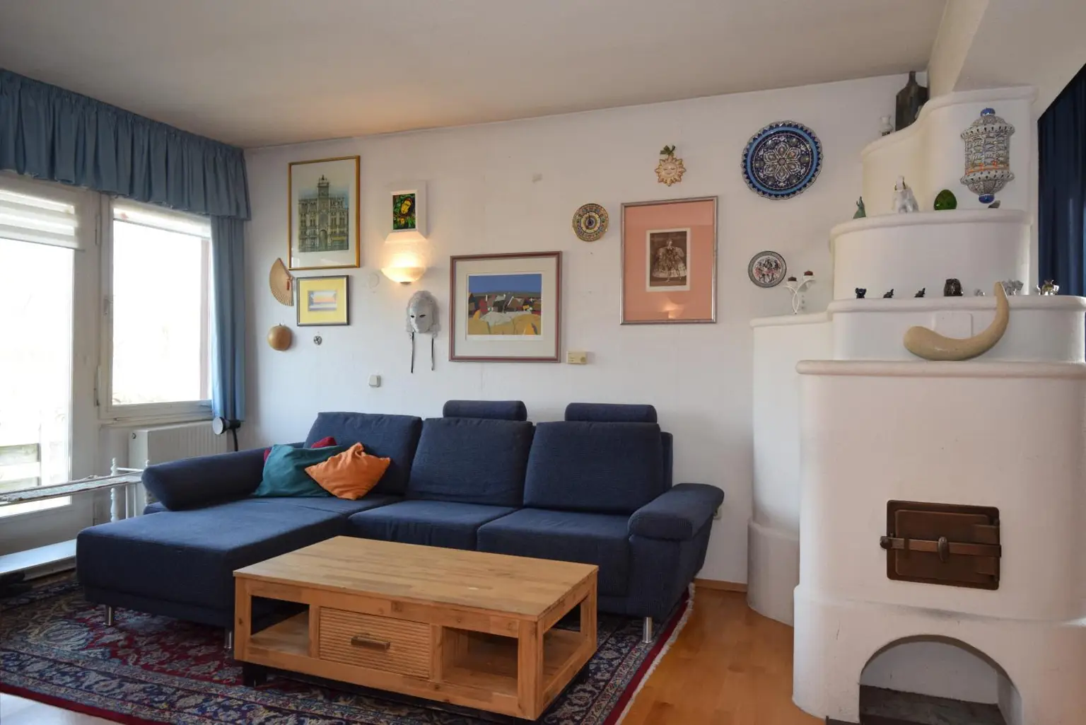 Wohnzimmer mit Zugang Terrasse