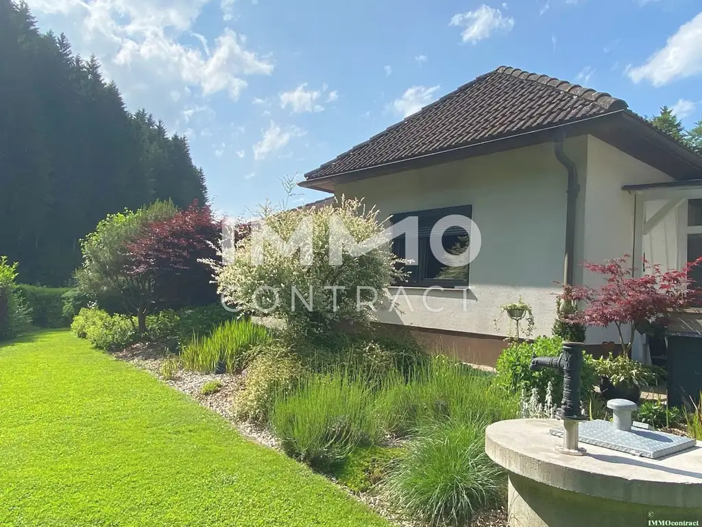 Bungalow mit Pool, Garage zu mieten in idyllischer Landschaft im Raum Rosenau/Bruckbach - Ruhelage