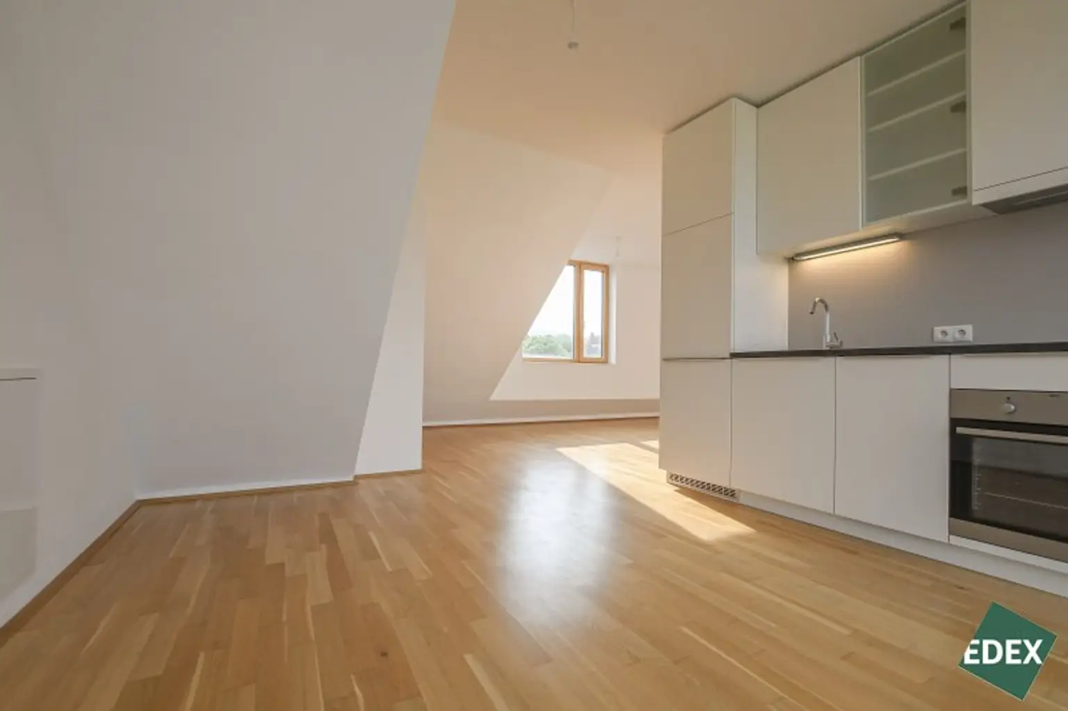 ERSTBEZUG | Exklusives 4-Zimmer-Penthouse mit zwei Terrassen und zwei Bädern