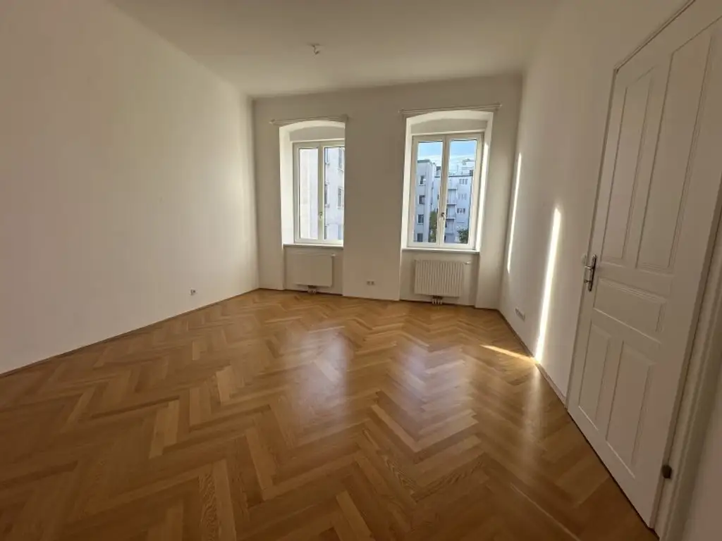 AKH-NÄHE, LAZARETTGASSE, sonnige 68 m2 Altbau, 2 Zimmer, Wohnküche, Wannenbad, Parketten, SAT/TV, 3. Liftstock, MED-UNI-Wien