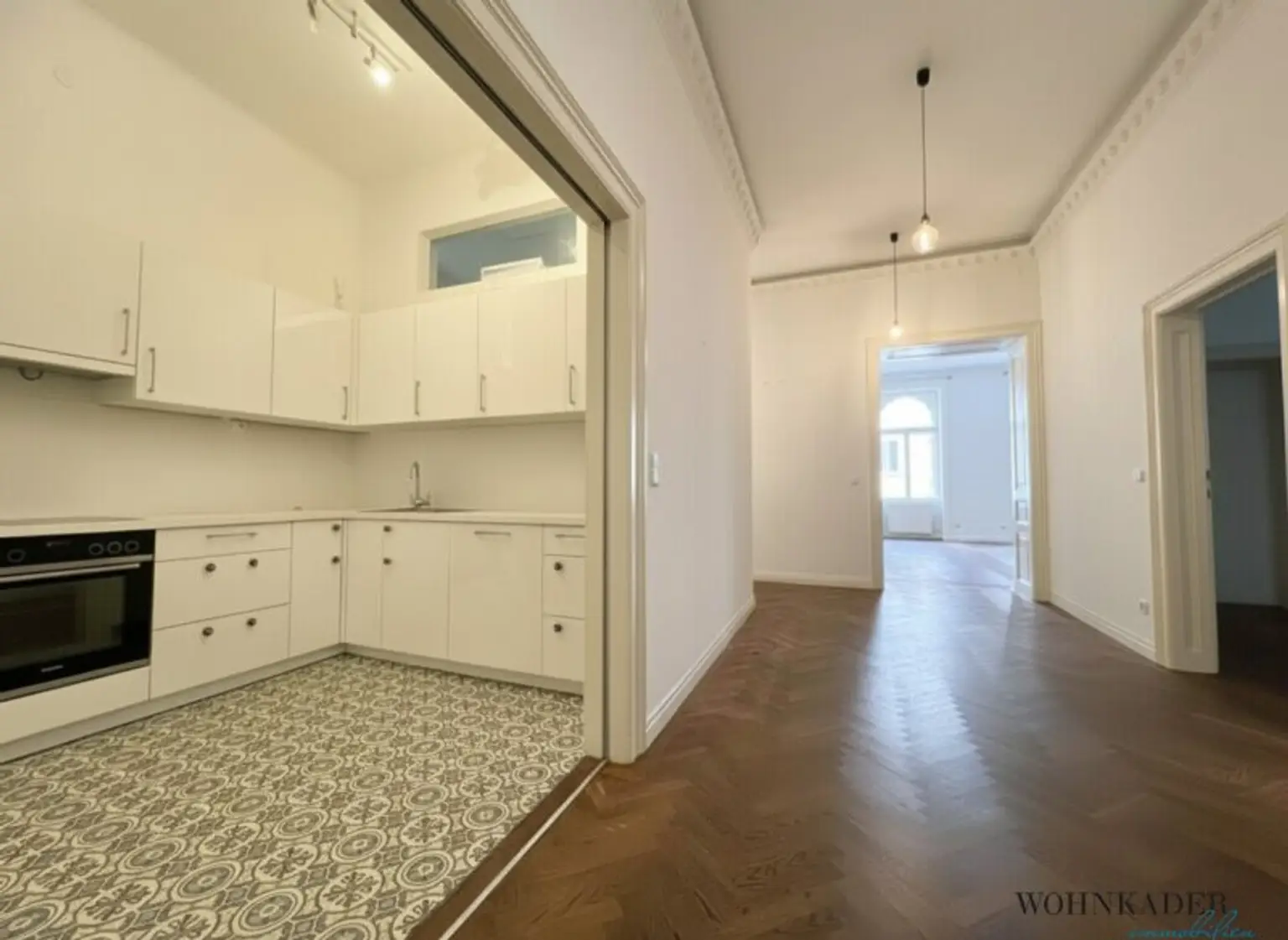 Stilvolle 5-Zimmer-Altbauwohnung in der Lindengasse
