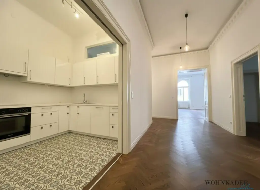 Stilvolle 5-Zimmer-Altbauwohnung in der Lindengasse