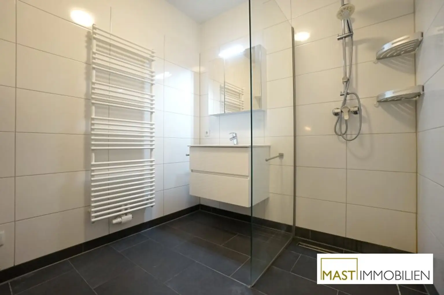 Auf der Suche nach einer 2 Zimmer Gartenwohnung inkl. Einbauküche? Ausgezeichnete Lage direkt in Korneuburg