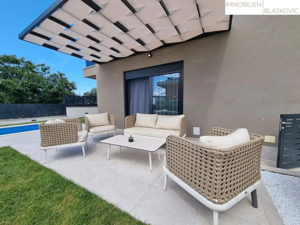 Maisonette-Wohnung mit Swimmingpool