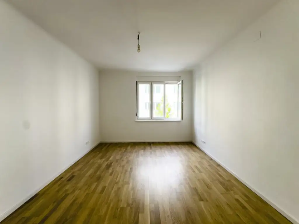 Türkenschanzpark: Stilvoller Altbau mit Außenfläche | Top-saniert & ruhig gelegen – Schöffelgasse