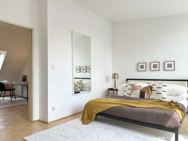 Schlafzimmer III