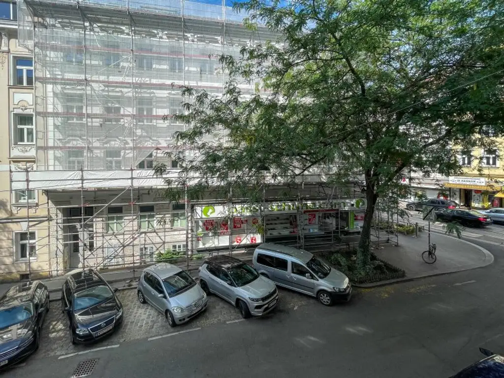 U3 "Hütteldorfer Straße": schön sanierte 2-Zimmerwohnung inkl. neuer Küche