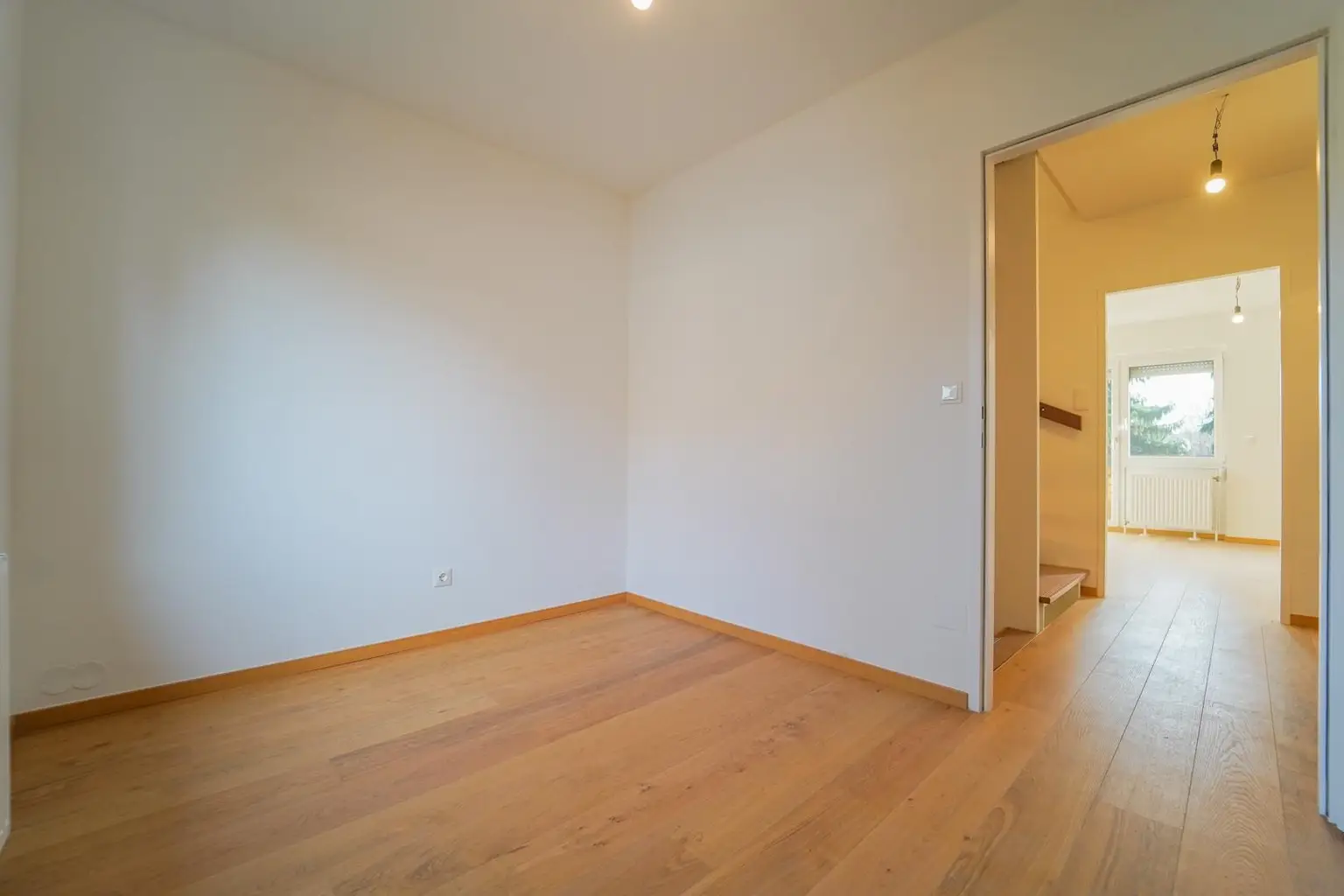 Haus mit Garten & Parkplatz in 1130 Wien Provisionsfrei zu mieten