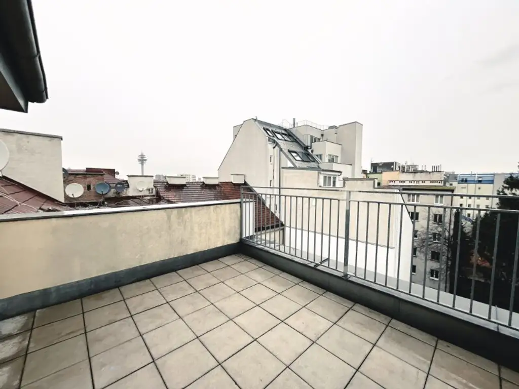 Helle 4-Zimmer-Maisonettewohnung mit großzügiger Terrasse