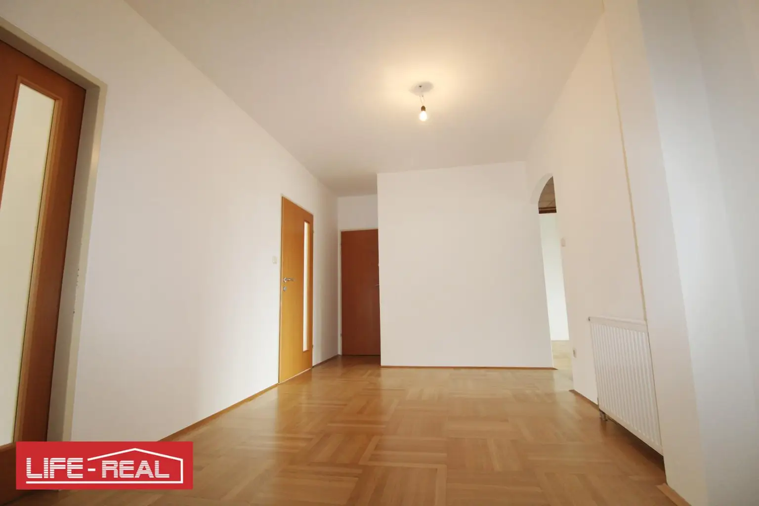 Stilvolle Maisonette-Mietwohnung mit Balkon im Herzen von Linz/Ebelsberg