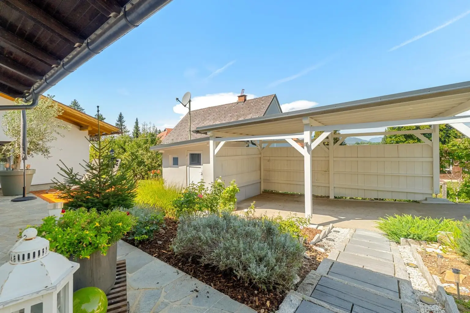 Carport
