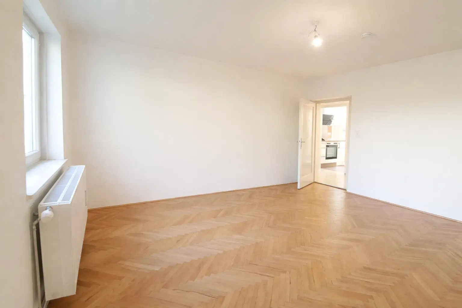 Wohnzimmer freundlich und hell