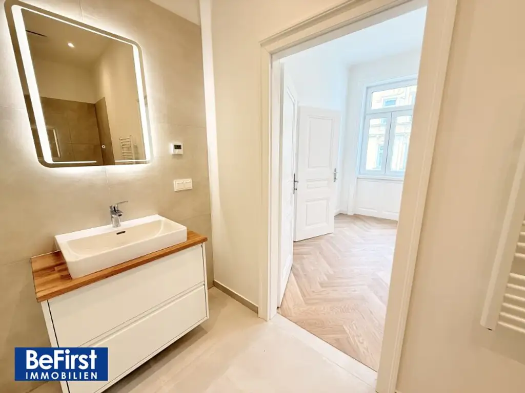 Exklusive top sanierte Terrassenwohnung im sanierten Stilaltbau