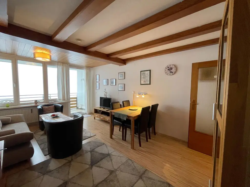 Schöne, geräumige Ferienwohnung auf der Gerlitzen mit Blick auf den Ossiacher und Faaker See