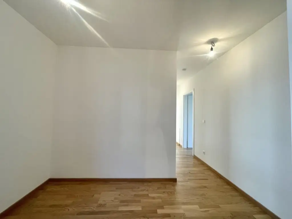 Erstbezug! Neubau-Reihenhaus mit Terrasse, Dachterrasse, Loggien & Garten (auch für Anleger)