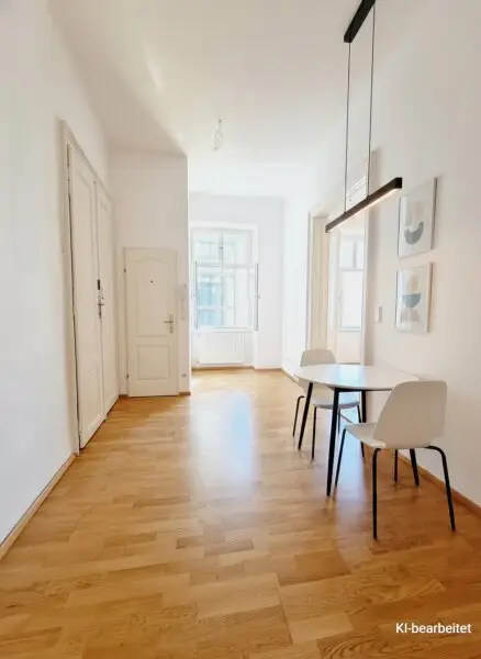Gangküche mit Essbereich
