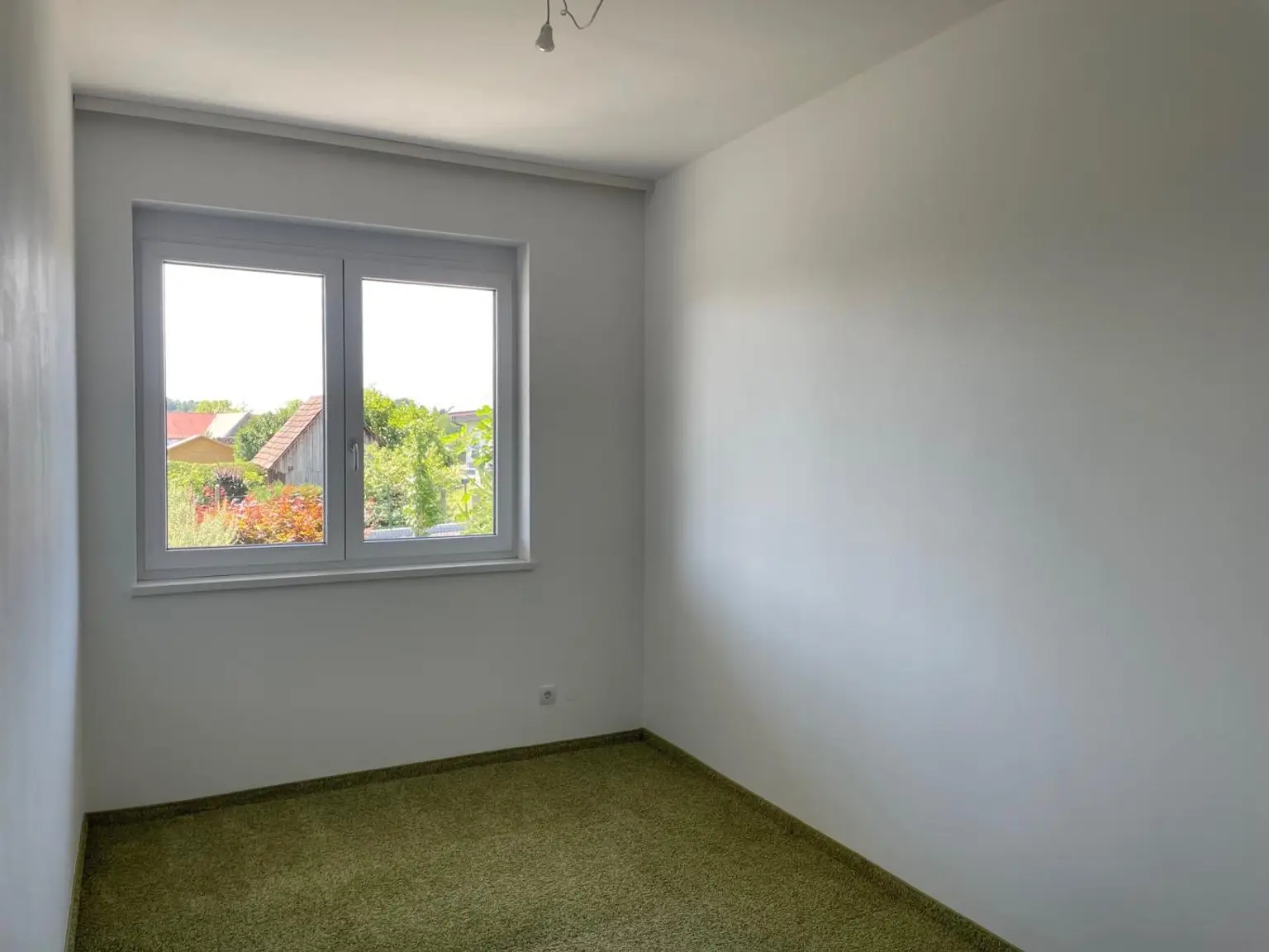 Klimatisierte Gartenwohnung mit 72m², Terrasse, 2 SZ, Keller