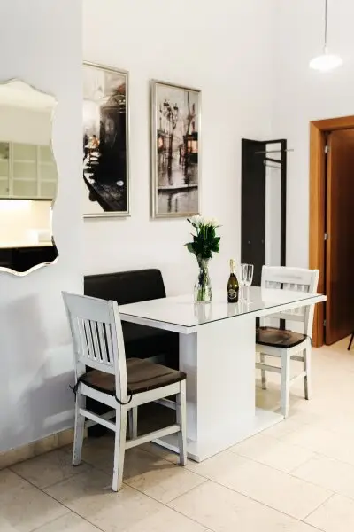 Stilvolle Altbauwohnung im Herzen der Wiener Innenstadt – vollmöbliert und sofort bezugsfertig