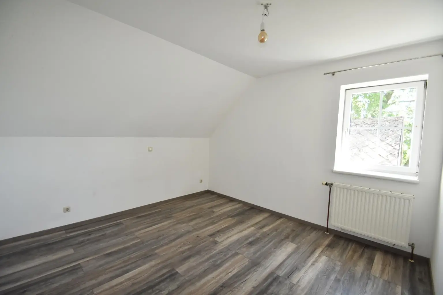 Dachgeschosswohnung in Grünlage nahe Amstetten