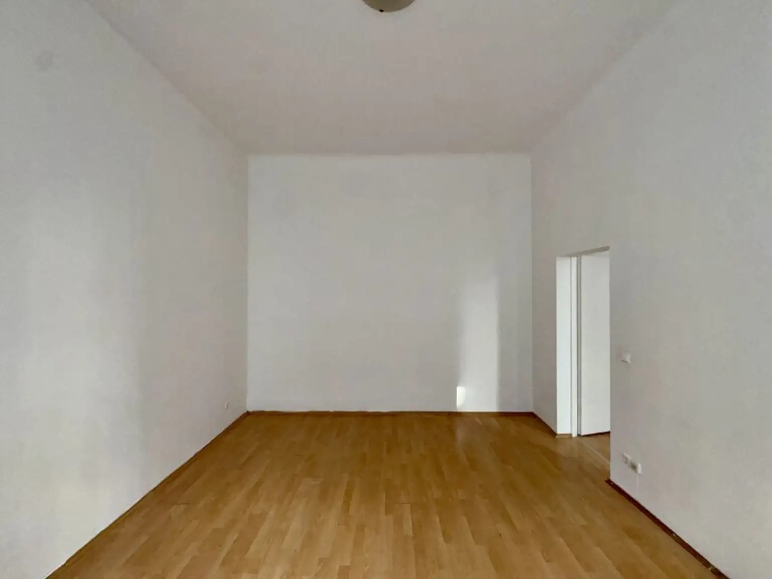 Sanierungsbedarf mit Potenzial – Gestalten Sie Ihr Zuhause in Meidling!