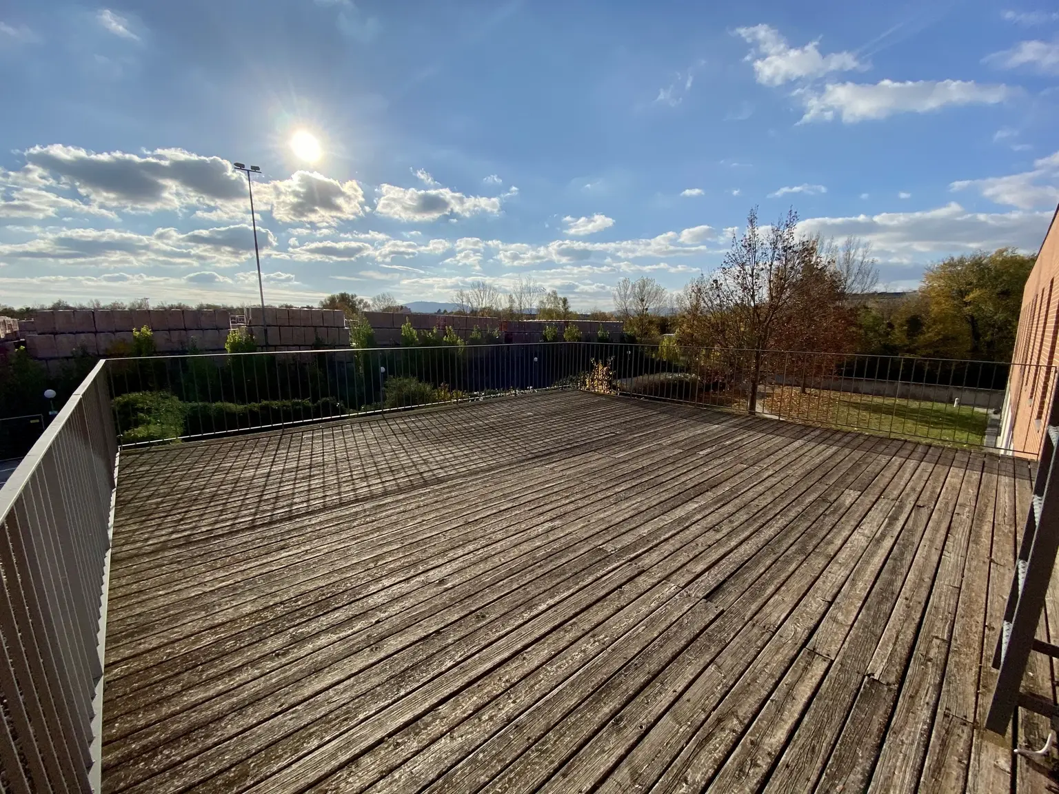 Großes Büro für 50 - 60 Mitarbeiter!