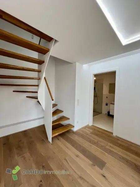 3 Zimmer Maissonettewohnung mit Garagenplatz, möbliert