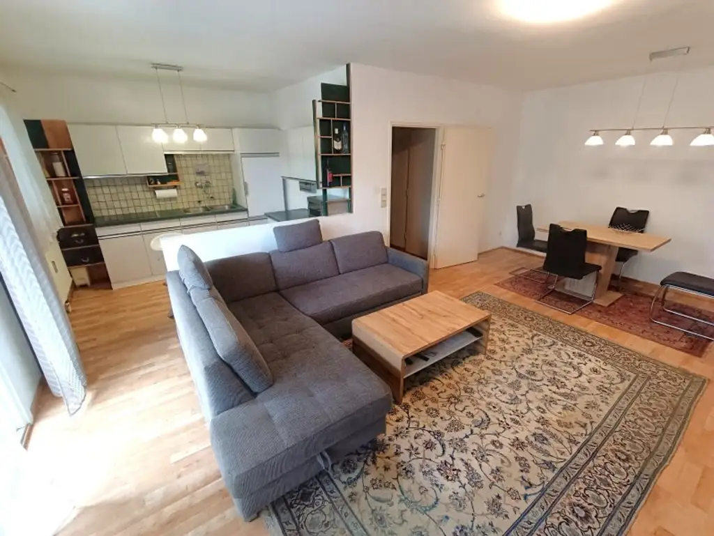 Charmante 2-Zimmer Wohnung mit Loggia im 23. Bezirk! Ideal für Pärchen!