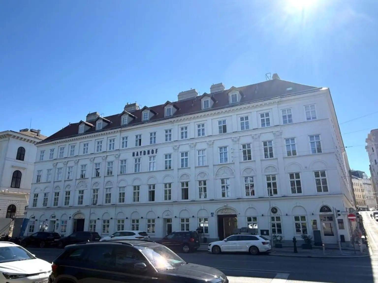 Modernes, loftartiges City-Büro im DG - Am Heumarkt gegenüber vom Stadtpark