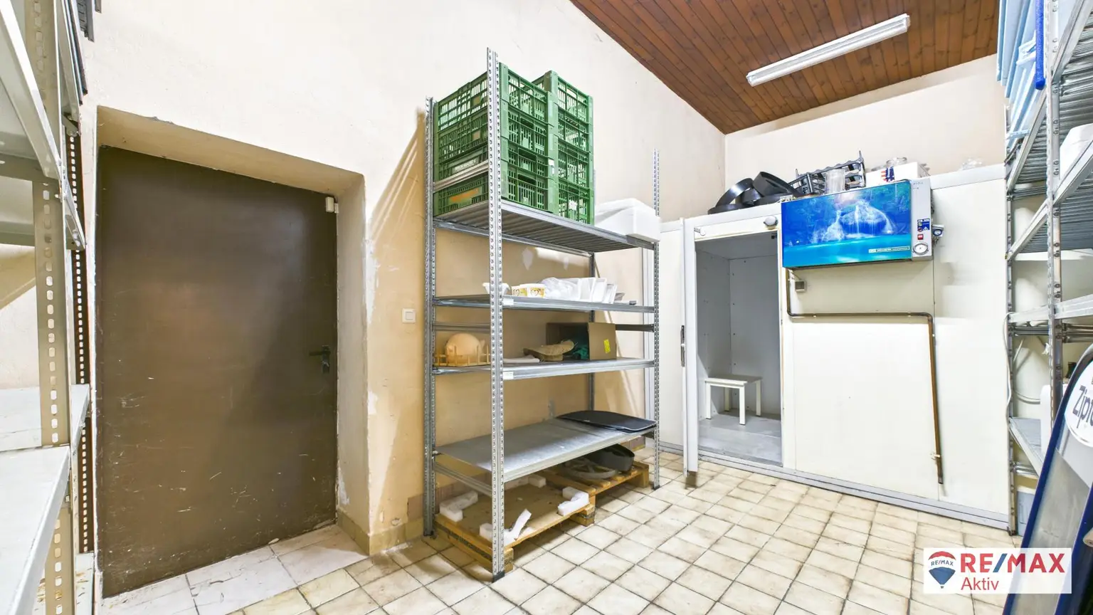 Voll ausgestattetes Gasthaus mit Wohnung in Angern an der March