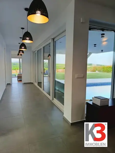K3 - Moderne Villa in Novigrad
