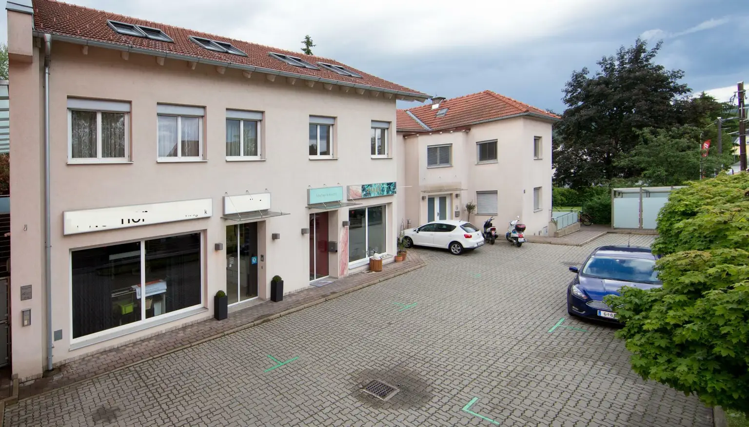 Sofortbezug: Portal-Geschäftslokal - Büro, barrierefrei - keine Gastronomie!