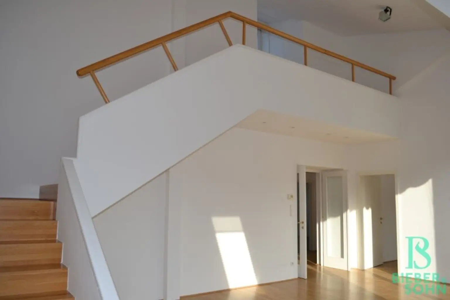 Beim Hamerlingplatz - Traumhafte Dachterrasse - Exklusive Wohnung mit Galerie