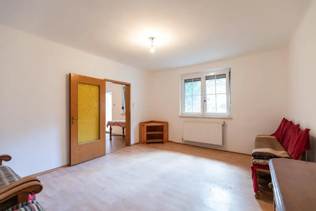 Platz für Ideen, Raum für Träume- Haus mit 2 Wohneinheiten und mit großem Garten in Gols