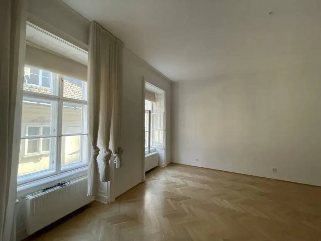 162 m² LUXURIÖSER ALTBAU -- GENERALSANIERT -- NEBEN GRABEN -- UNBEFRISTET!