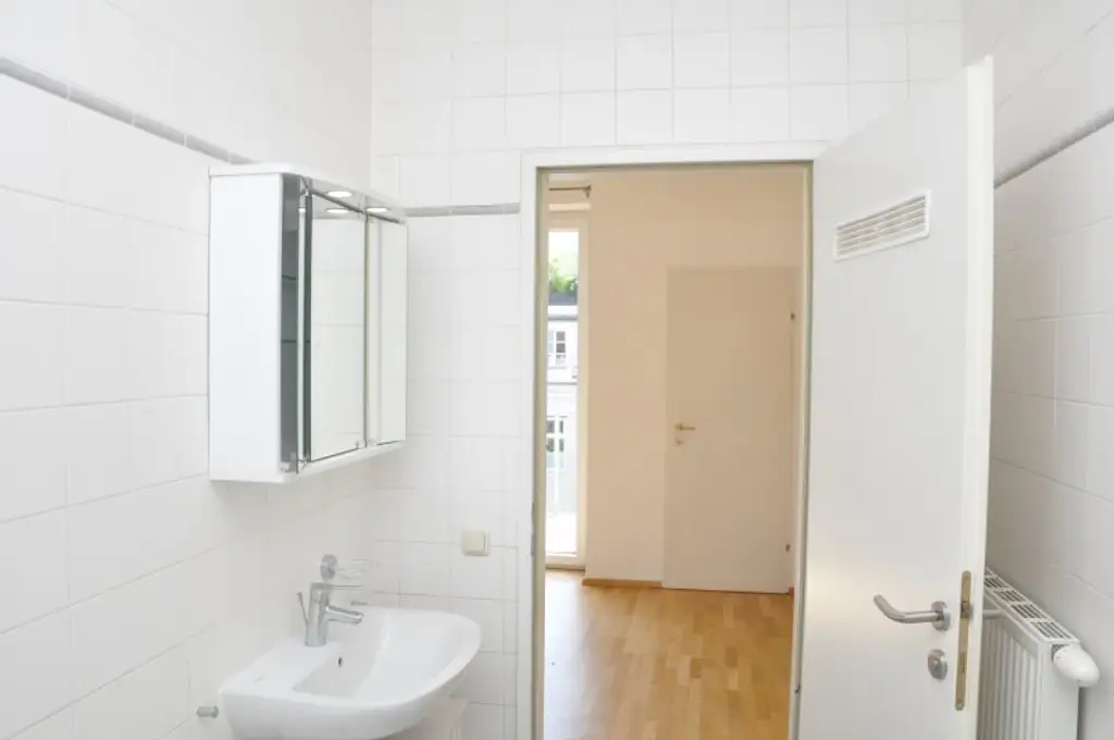 Helle 3-Zimmer Wohnung mit Balkon Nähe Donaukanal