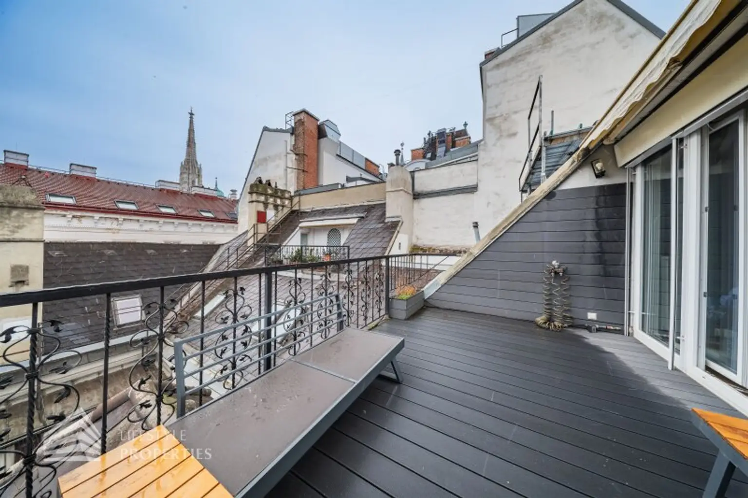 Moderne 4-Zimmer Maisonettewohnung mit Terrasse, Nähe Stephansplatz by Lifestyle Properties