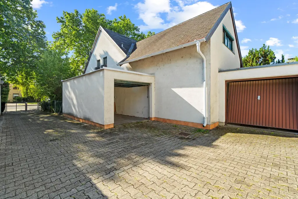 "Einfamilienhaus - 7 Zimmer- zu Fuß zum Badeteich Hirschstetten"