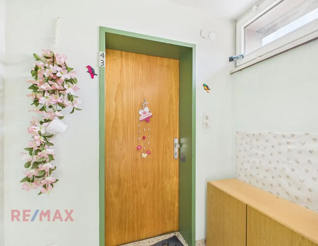 Investoren aufgepasst: 2-Zimmer Dachgeschosswohnung mit Seeblick in Lochau!