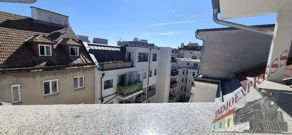 Unbefristete 3-Zimmer Dachgeschoßwohnung mit 20 m² Terrasse , inkl. HK und WW