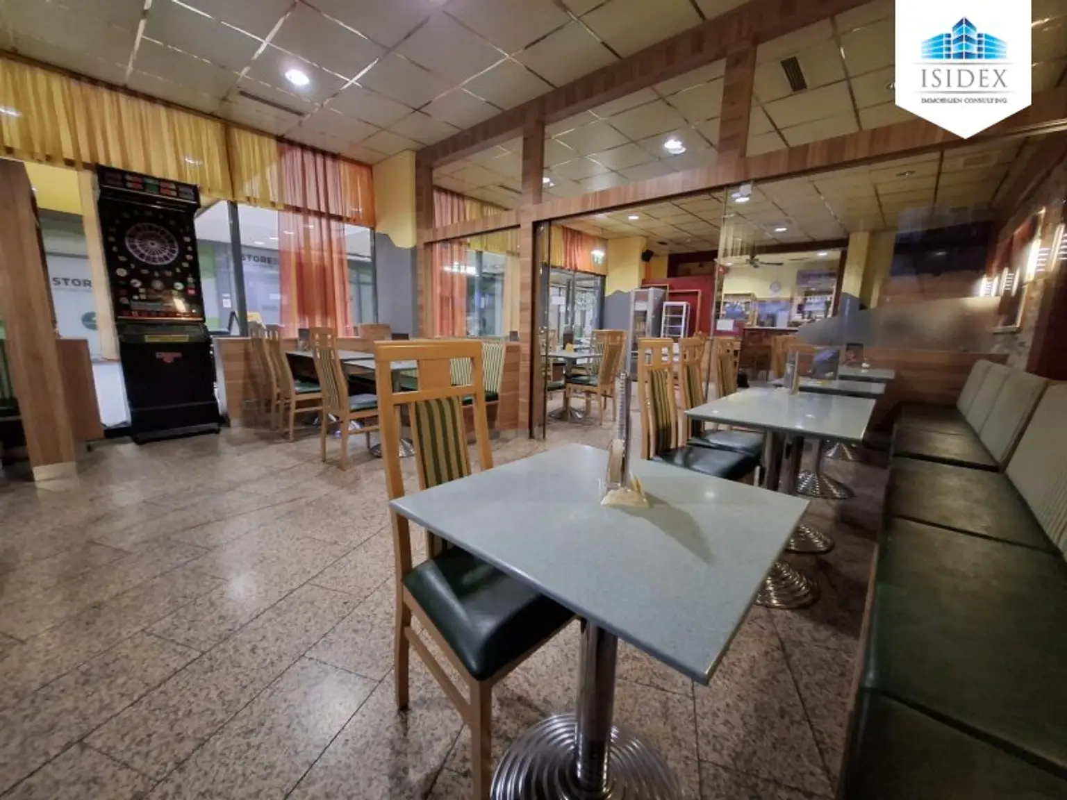 Gemütliches Cafe mitten im Geschehen!