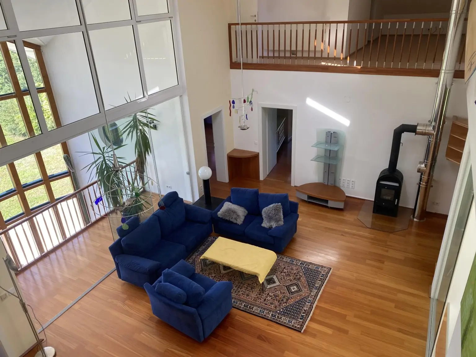 "Exklusive Residenz mit Wald!"