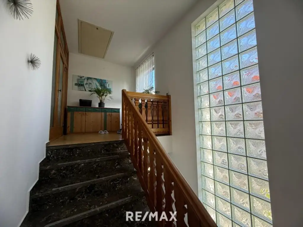 *** Gemeinschaftsprojekt oder Investment? Zwei Häuser, sechs Stellplätze, großes Grundstück in Toplage! ***