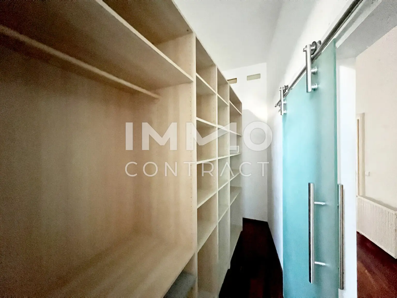 18.Wien, gediegener 104qm- 3Zi-Altbau in bevorzugter Lage mit Lift