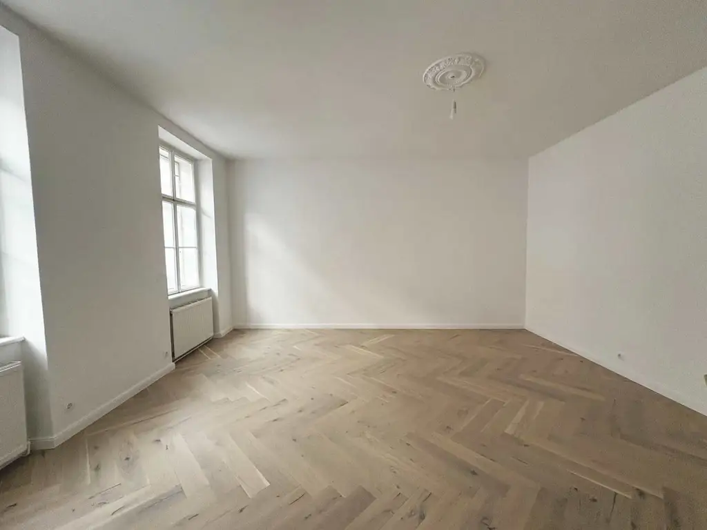 Teilsanierte 3 Zimmer Wohnung in Top Lage - 
Nahe altes AKH und Rathaus