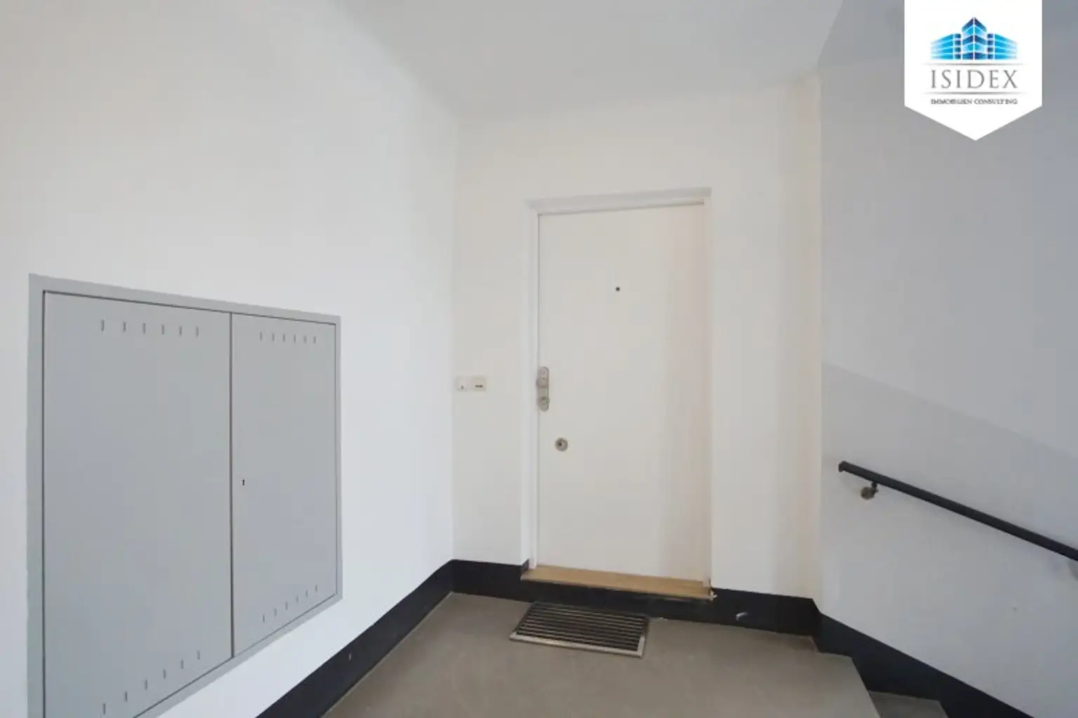 **NEU** Top ausgestattete 3-Zimmer DG-Maisonetten-Wohnung mit großzügiger TERRASSE und SAUNA! Perfekte Lage!!