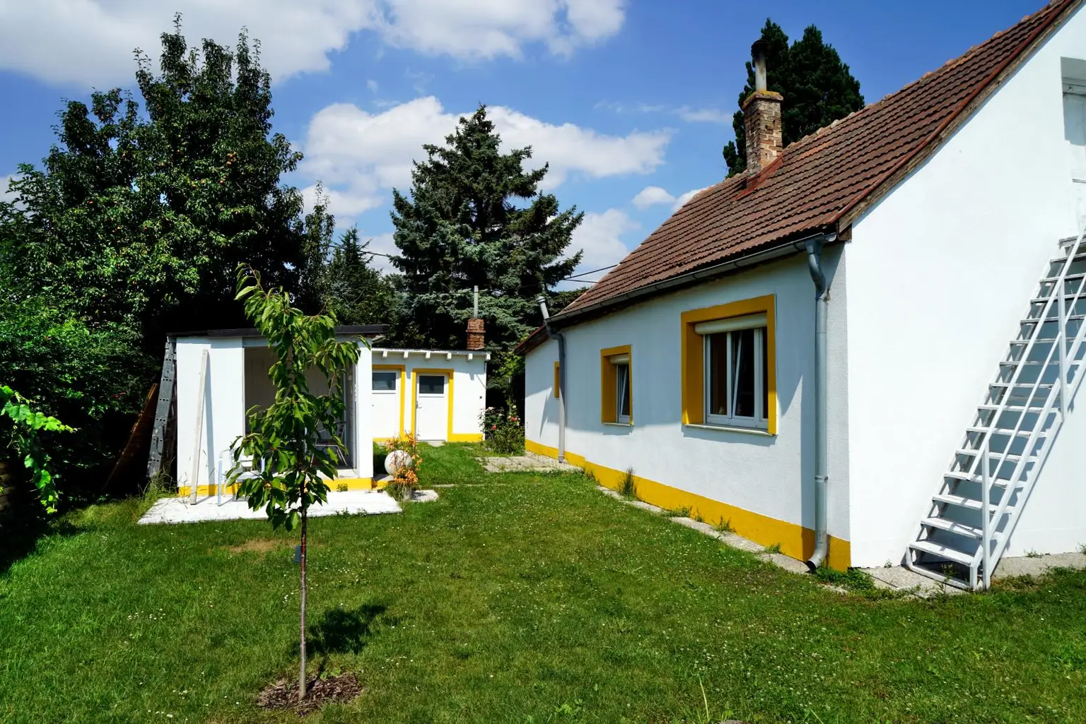 Seltene Gelegenheit - Simmeringer Kleingarten mit 546 m² Eigengrund – keine Pacht - ganzjähriges Wohnen erlaubt!