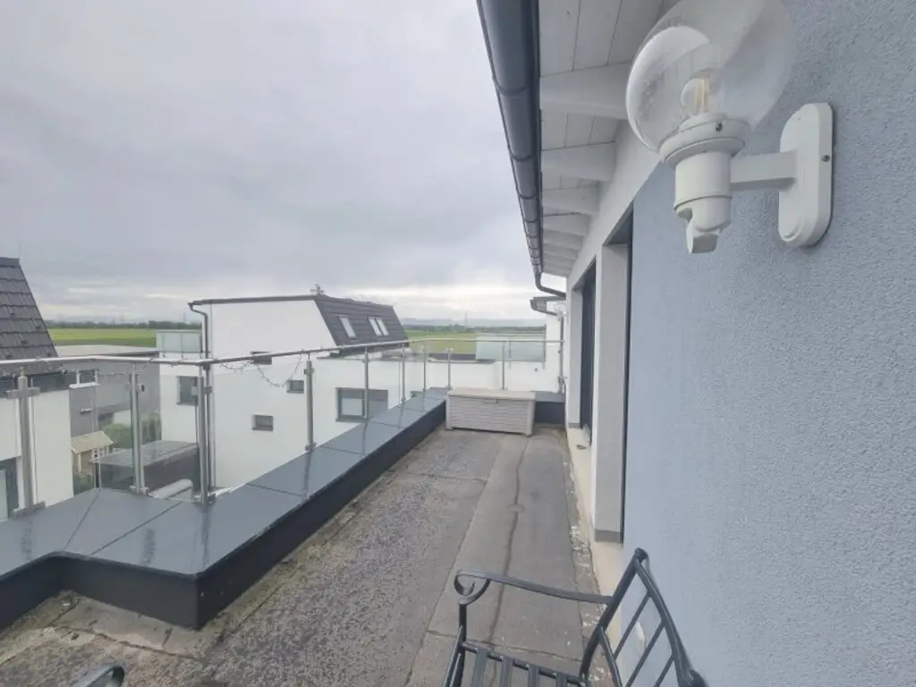 Ruhiges Wohnen vor den Toren Wiens – 6 Zimmer, 2 Bäder, Garten, Wintergarten & zwei Stellplätze