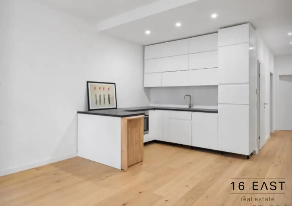 3-ZIMMER ALTBAUWOHNUNG, perfekte Raumaufteilung, Ruhelage in den Innenhof