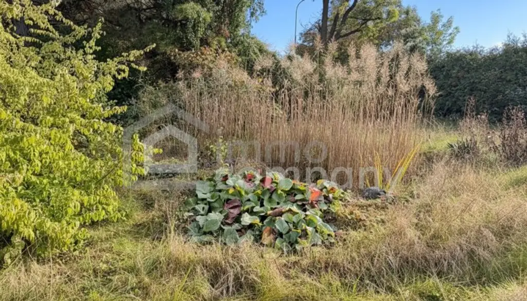 🌿 Wunderschönes Grundstück in bester Lage – vielseitig bebaubar mit zwei Wohneinheiten